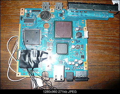 PS2 + Modbo760 - czarny ekran po wlutowaniu-p1100470.jpg