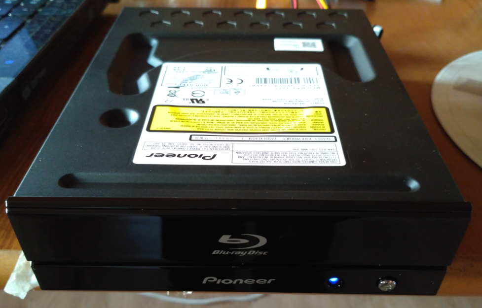 Pioneer BDR-211\S11 Ultra HD Blu-ray-7.png