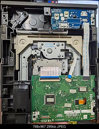 Pioneer BDR-213 / S13-drive-inside-01.jpg