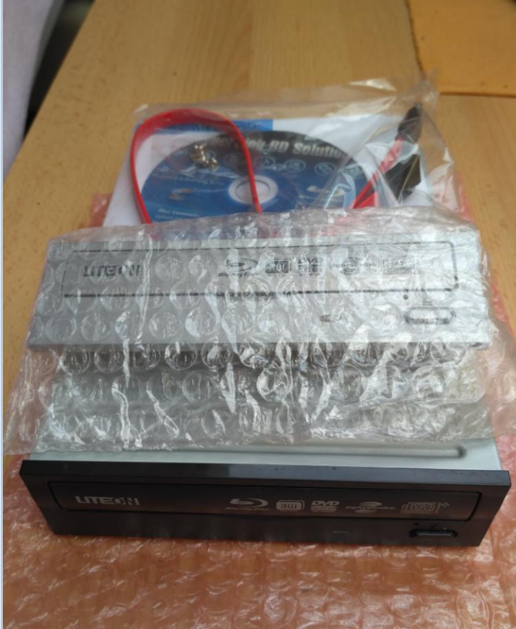 LiteOn iHES 208  2010r.-2017-07-14_18-16-16.jpg