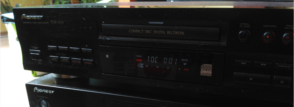 Pioneer PDR-509 Compact Disc Recorder 1999r.-2018-05-14_15-19-36.png