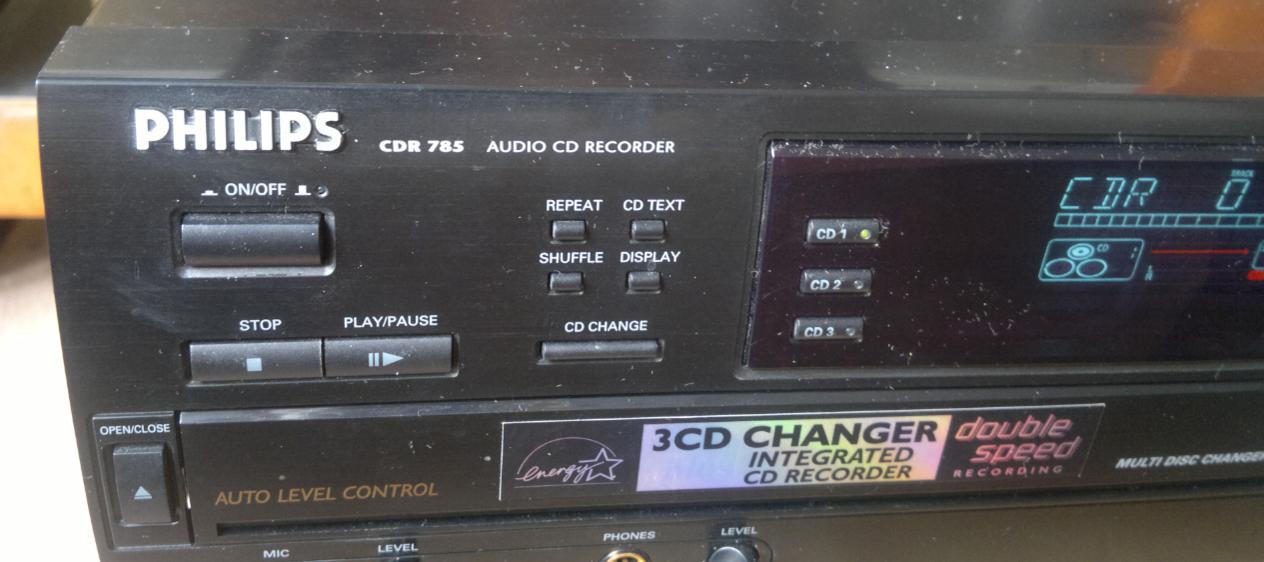 Philips CDR-785 Compact Disc Recorder 2001r.-4.jpg