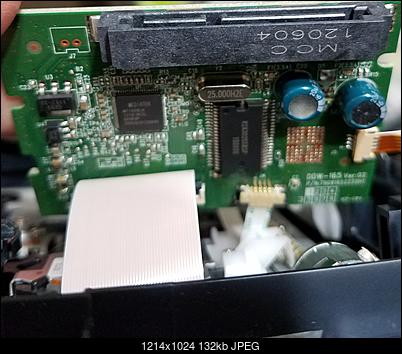 Panasonic SW810/SW820/SW830/SW840-inside-03.jpg