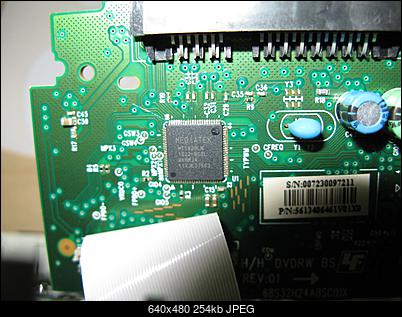 LiteOn iHAS 1202444444 A\B\C\D\E\F\X\Y\W-chipset.jpg