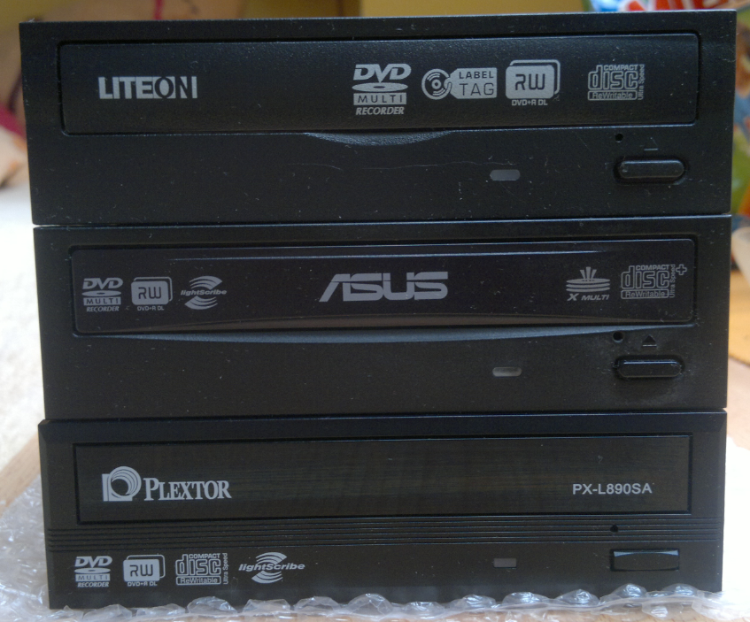 LiteOn iHAS 524 B\Plextor PX-L890SA\Asus DRW24B3LT-2015-05-20_09-52-00.png