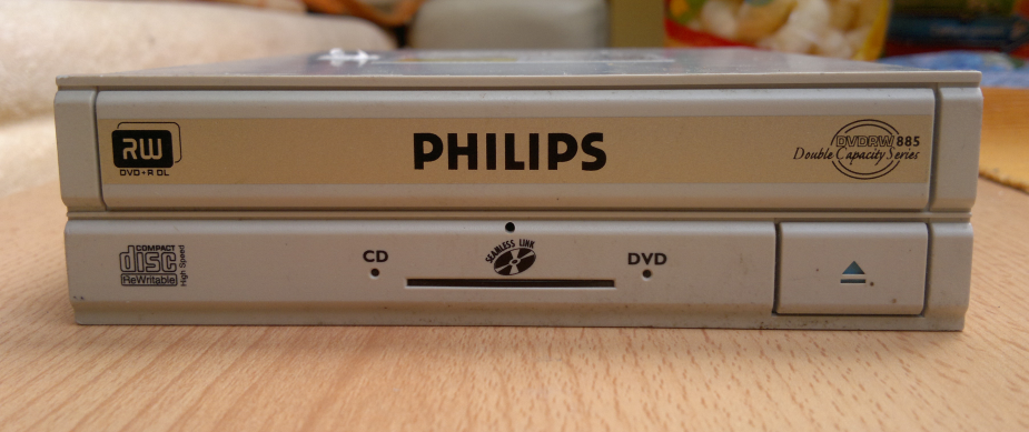 Philips DVDRW-885P 2004r.-2015-06-22_09-36-29.png