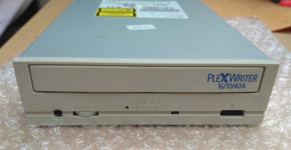 Plextor PX-W1610A 2001r.-2017-10-12_09-34-00.png