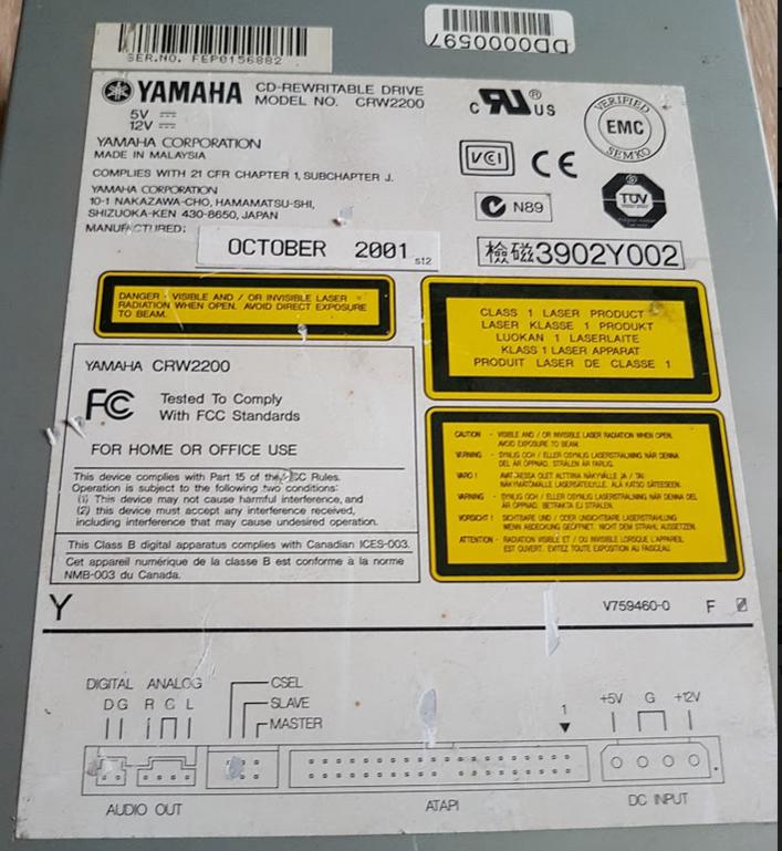 Yamaha CRW-2200E 2001r.-przechwytywanie02.jpg