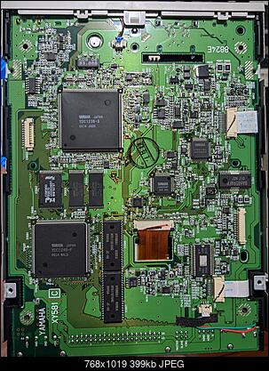 Yamaha CRW8824E 2000r-pcb.jpg