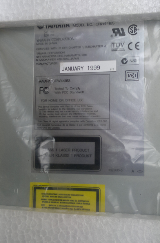 Yamaha CRW4416S  SCSI 1999r.-2016-02-19_09-45-03.png