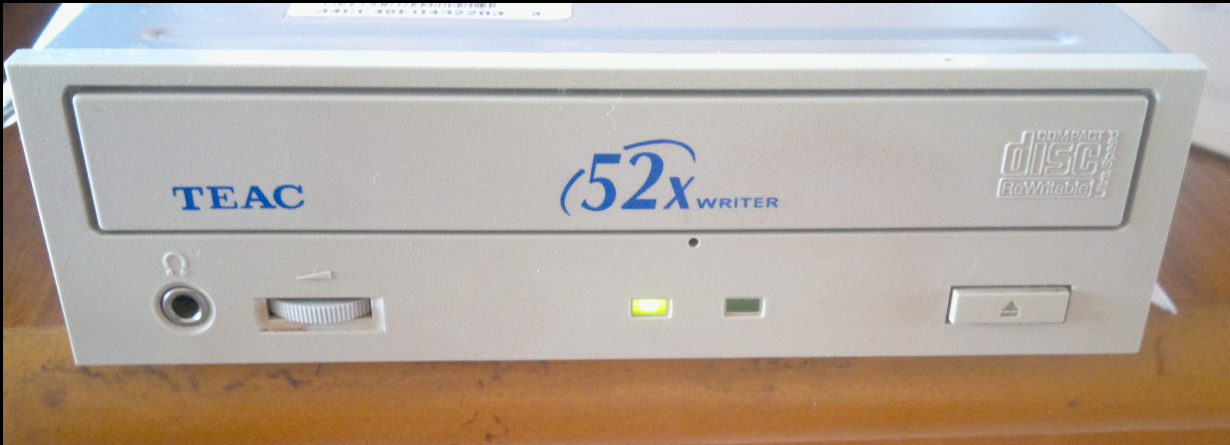 Teac CD-W552E  2003r.-2016-06-11_13-09-11.png