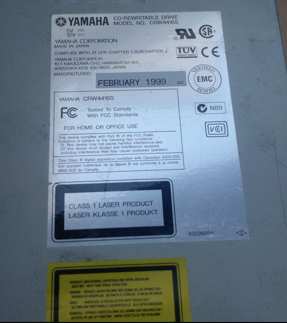 Yamaha CRW4416S  SCSI 1999r.-2016-07-21_10-00-12.png