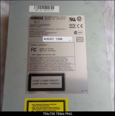 Yamaha CRW4260t SCSI 1998r.-2016-07-26_22-10-03.png