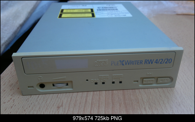 Plextor PX-W4220Ti  SCSI 1999r.-2016-07-21_09-50-49.png