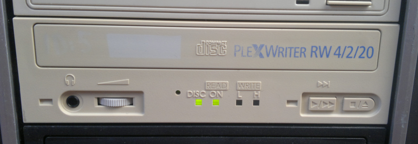 Plextor PX-W4220Ti  SCSI 1999r.-2016-07-21_09-49-07.png