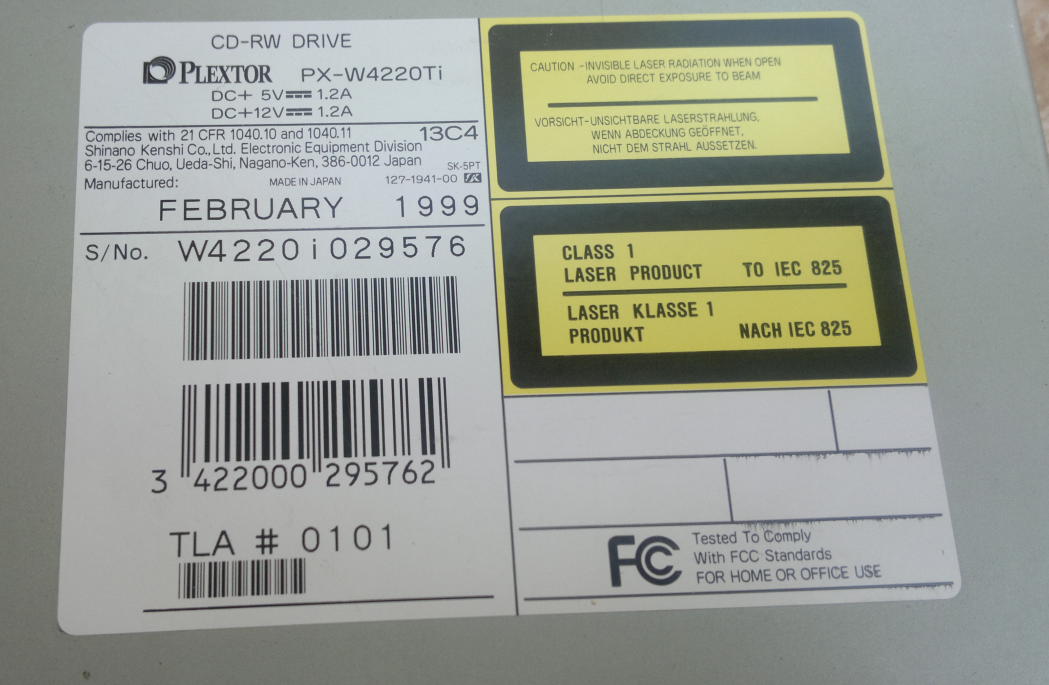 Plextor PX-W4220Ti  SCSI 1999r.-2016-07-21_09-50-18.png
