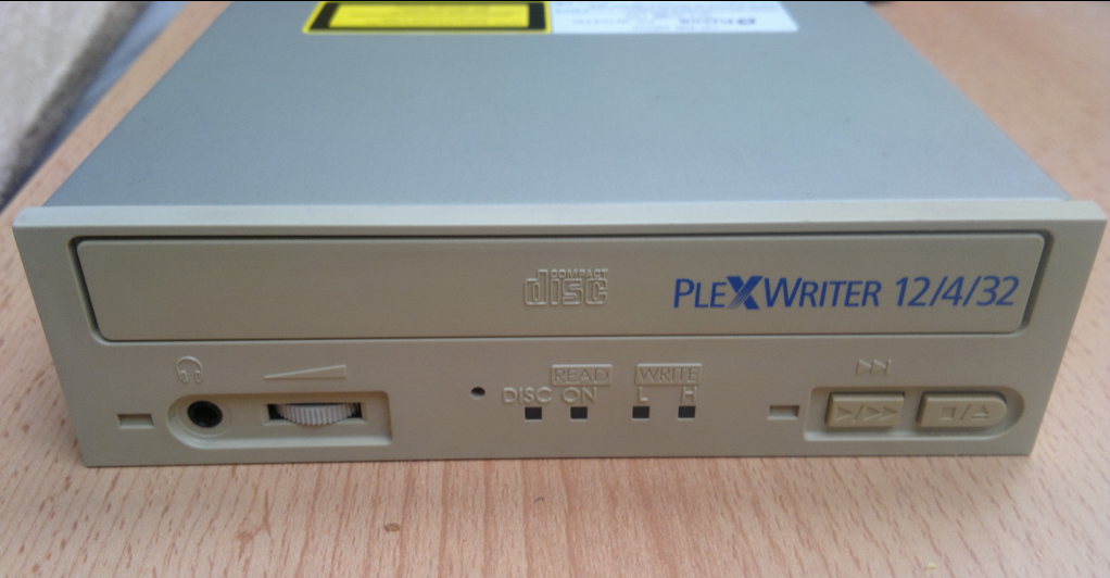 Plextor PX-W124TSI SCSI 2000r-2017-02-04_09-08-50.png