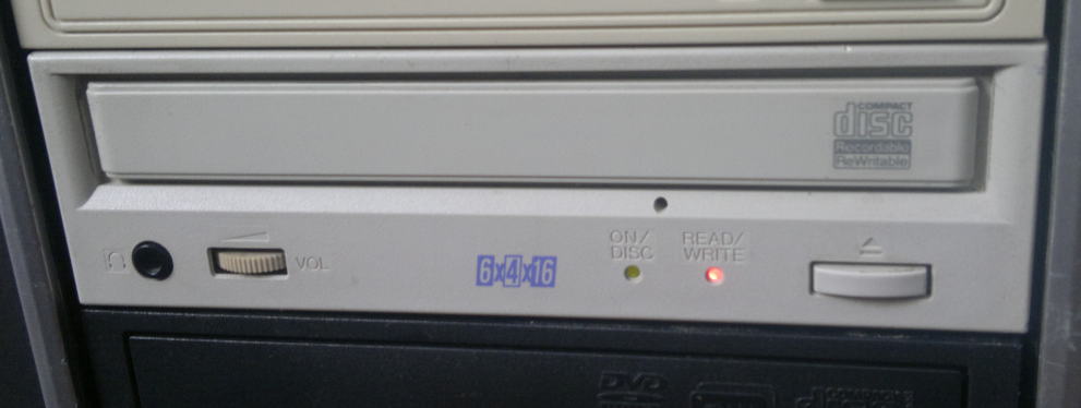 Yamaha CRW-6416S SCSI 1999r. Refurbished-2017-06-02_14-39-08.png