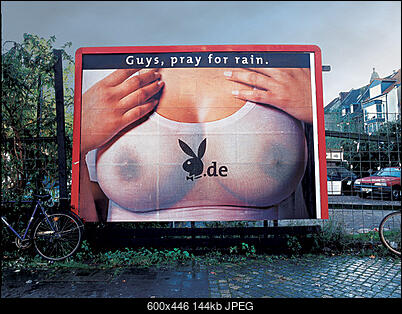 Funny fotos, kawaly... itp. - jeszcze sie tak nie usmialem :)-playboy-poster-wet2.jpg