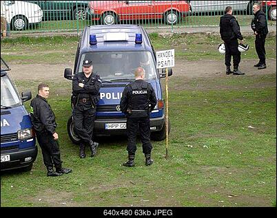 Funny fotos, kawaly... itp. - jeszcze sie tak nie usmialem :)-handel_psami.jpg