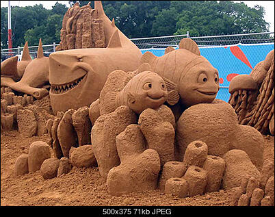 Funny fotos...-sandskulp075by.jpg