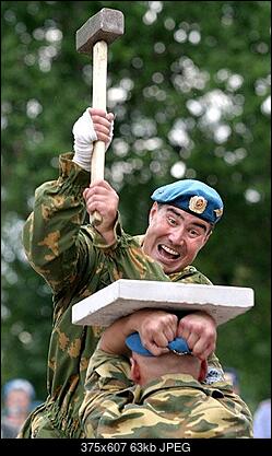 Funny fotos...-1202161202_army_17.jpg