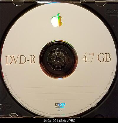 Apple 2x DVD-R (MXL RG01)-disc.jpg