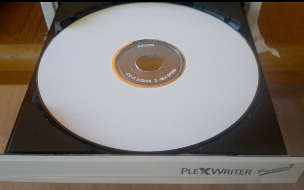 Maxell CD-R Printable 650MBmin. Super Master Quality-2020-08-04_07-33-27.png