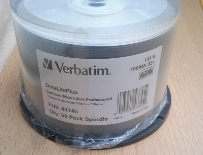 Verbatim CD-R DataLifePlus Wide Inkjet Professional 97m34s23f MBI India-2016-09-23_07-59-34.png