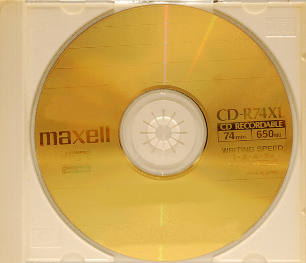 -02-maxell-cd-r-x6-cd-r74xl-650-mb-disc.png