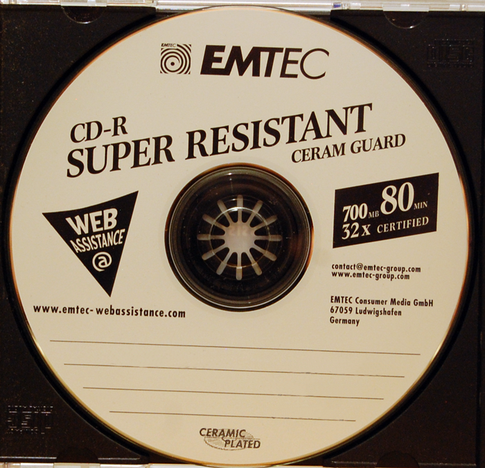 -03-emtec-cd-r-x32-super-resistant-ceram-guard-700-mb.png