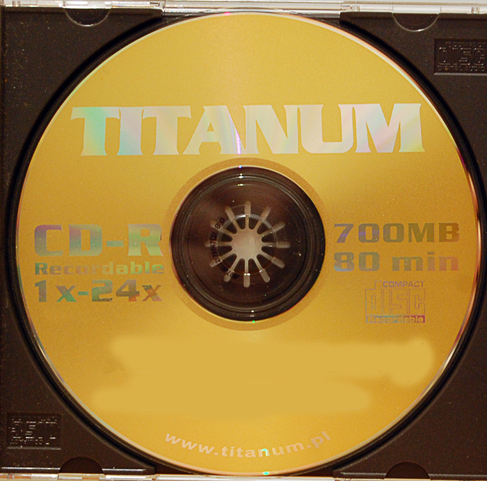 -01-titanum-cd-r-x24-700-mb.png