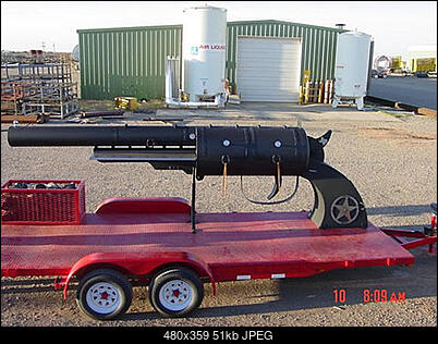 Fotozagadki...-hand-gun-shaped-grill.jpg